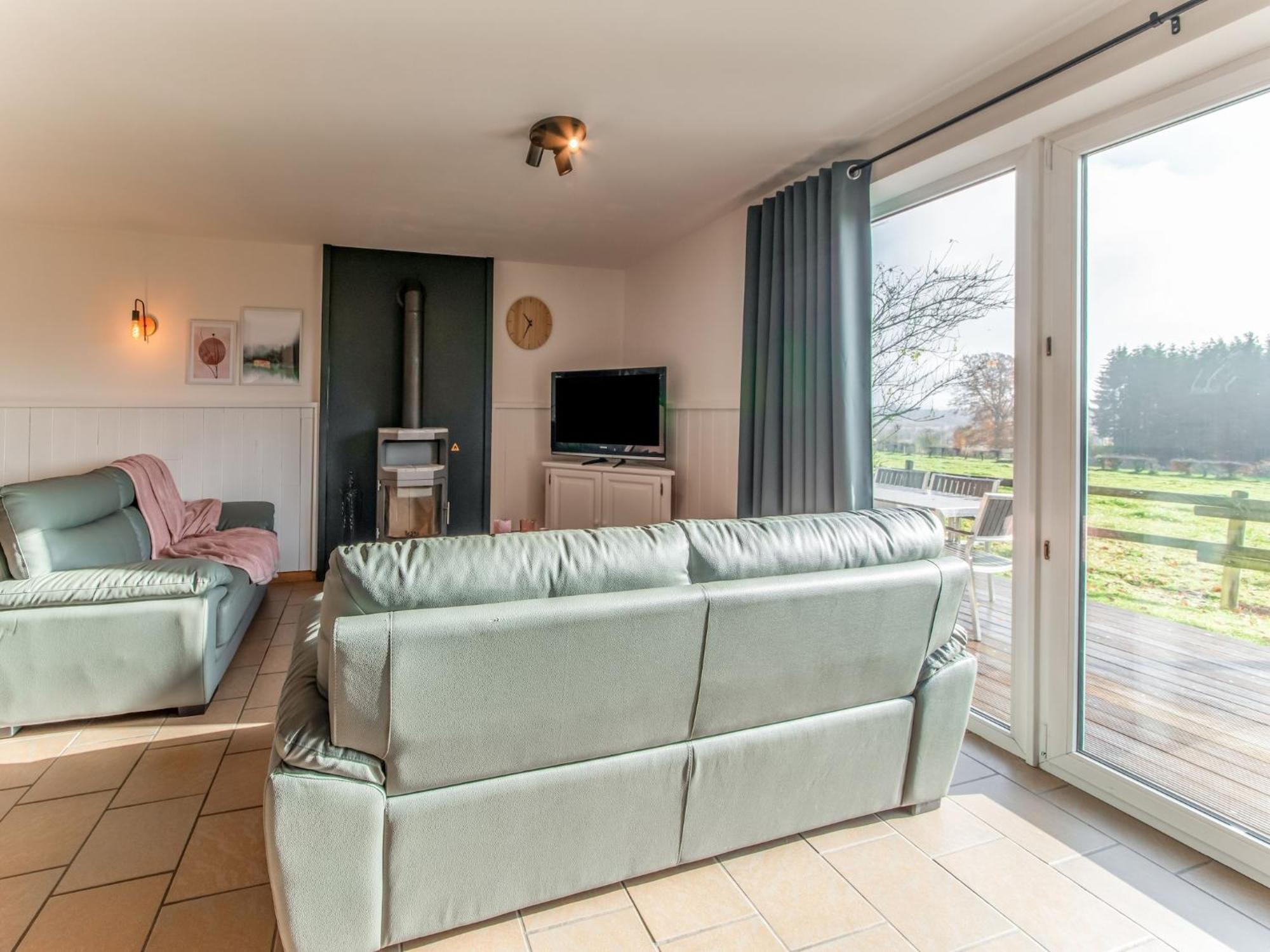 Picture Perfect Holiday Home In Sourbrodt With Garden Bbq Zewnętrze zdjęcie